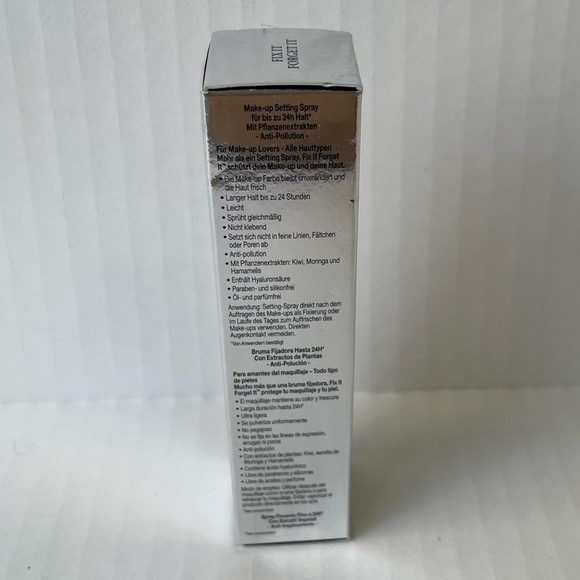 Lancôme
Fix It Forget It Hydrating Makeup Setting Spray - Picture 7 of 8